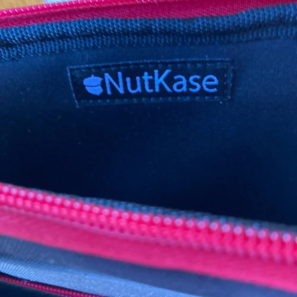 Chromebook Macbook Laptop Bag Case NWOT by Nut Kase Shoulder Crossbody